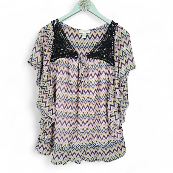 dressbarn Tops - Dressbarn Chevron Print Flutter Sleeve Top W/Cochet Neckline Women's Size 18/20
